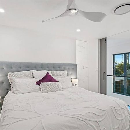 Beachside Buddina Luxury Family House 5 Bedrooms Exterior photo