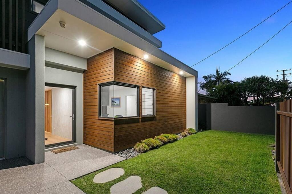 Beachside Buddina Luxury Family House 5 Bedrooms Exterior photo